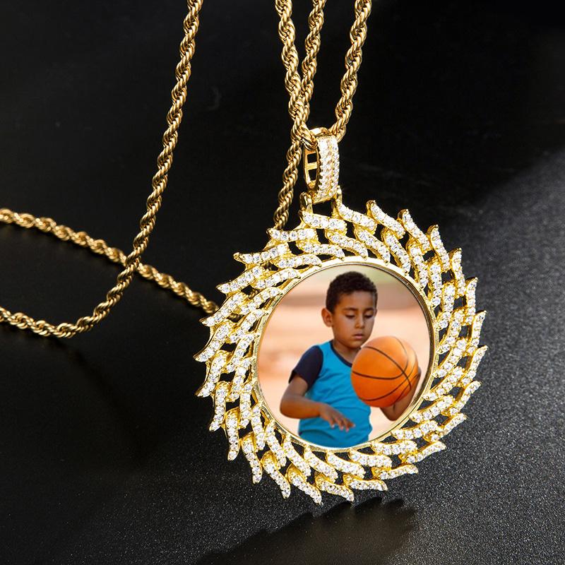 Single-Row Diamond Thorns Custom Photo Pendant