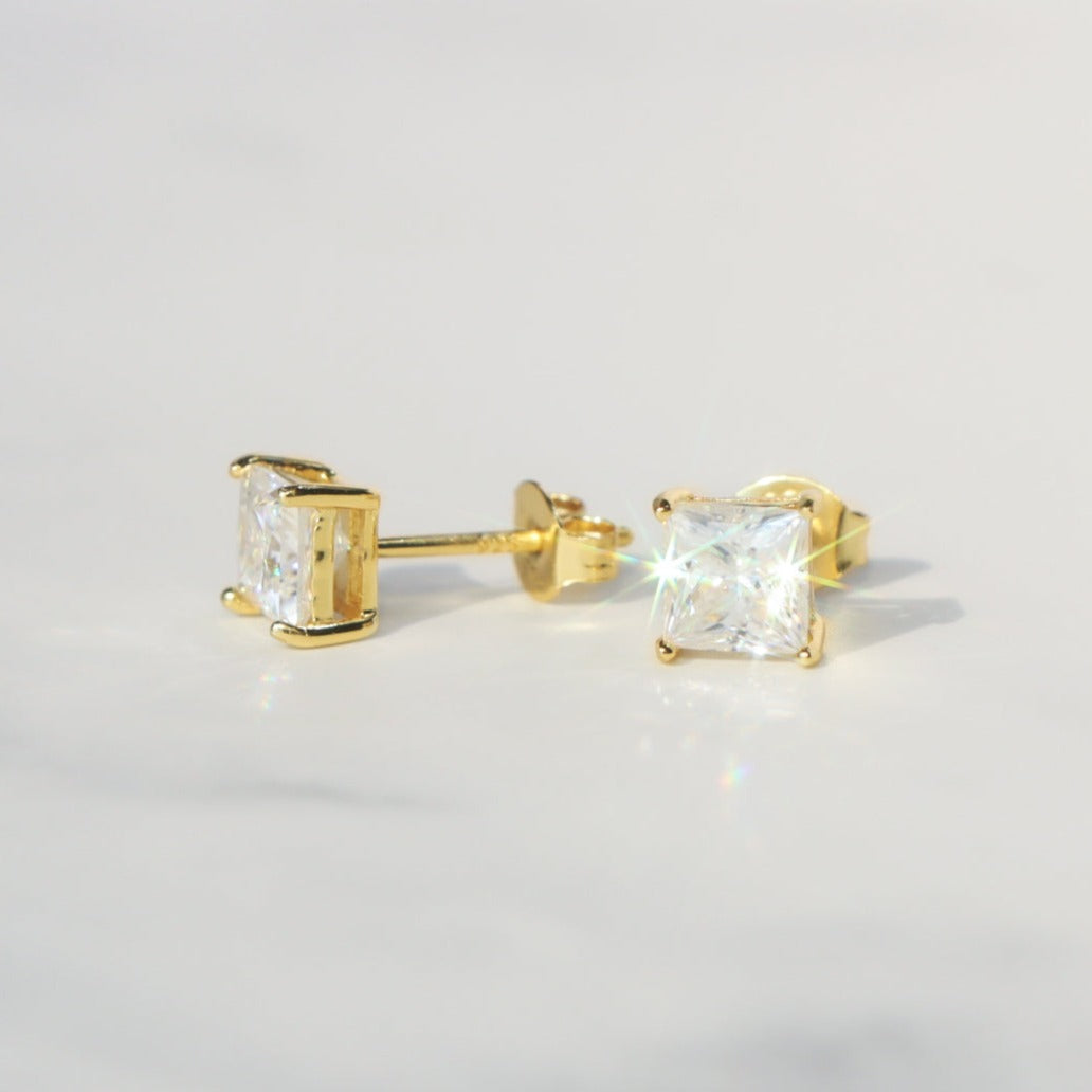 Women's Princess Cut Moissanite Stud Earrings