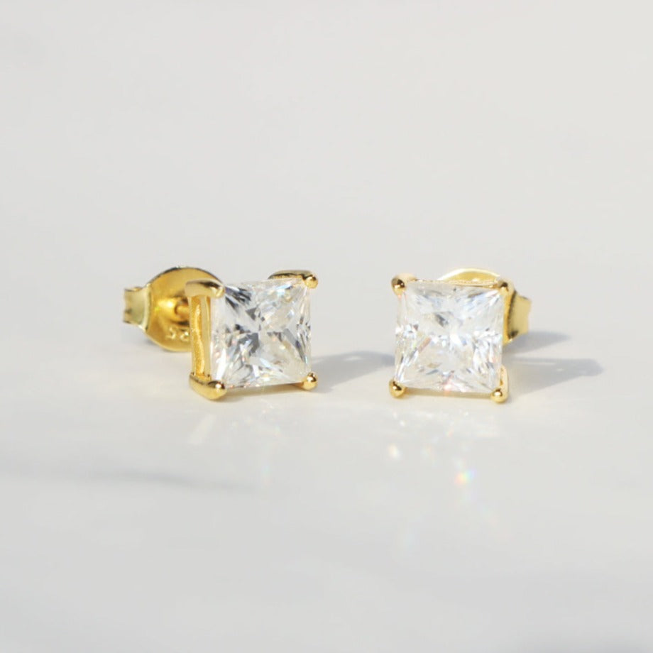 Women's Princess Cut Moissanite Stud Earrings