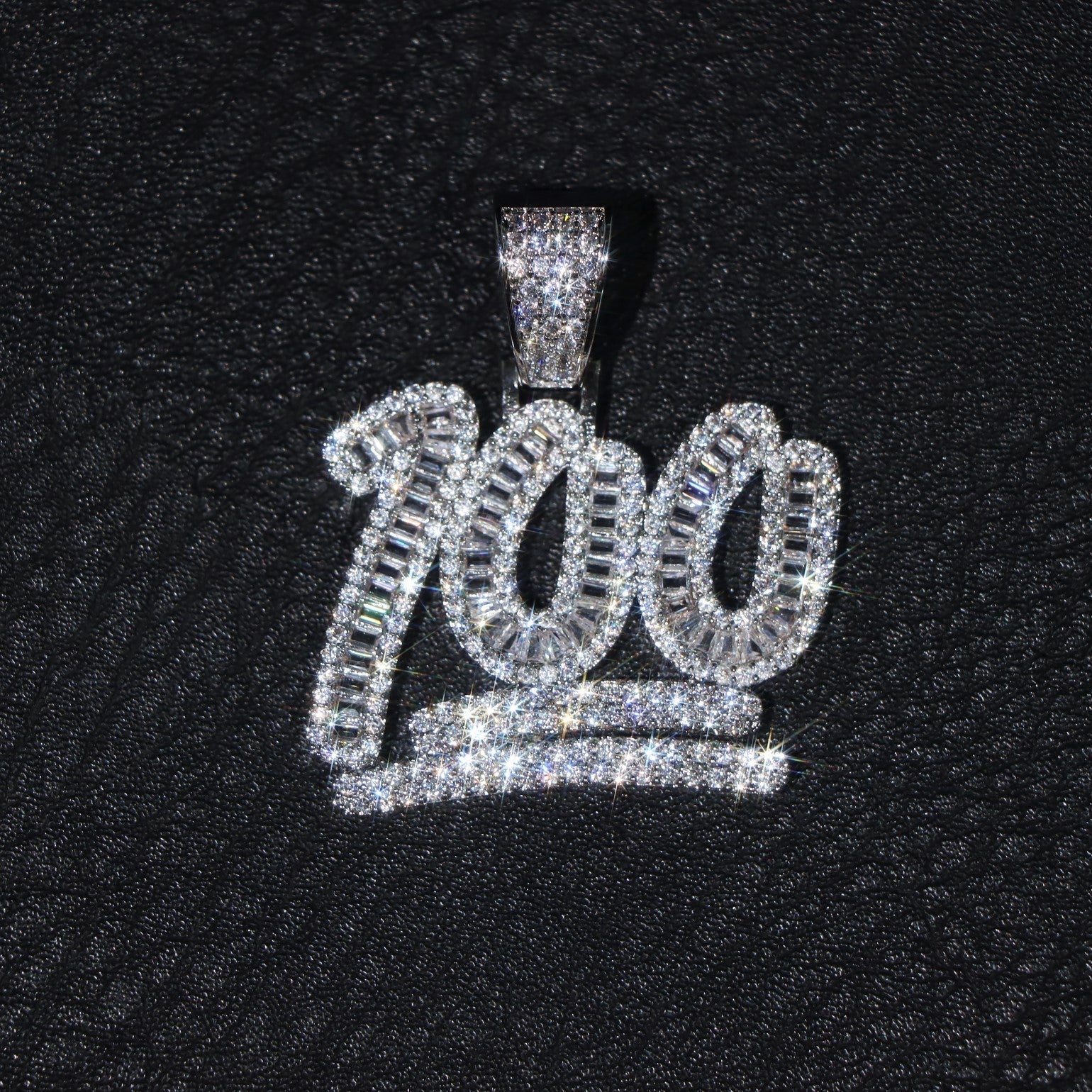 Baguette Moissanite 100 emoji Pendant